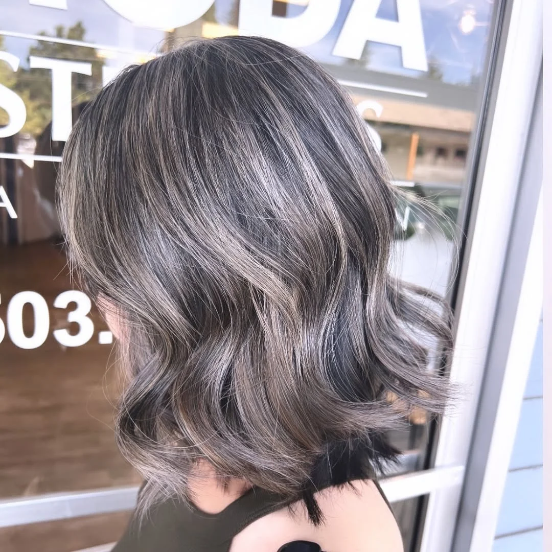 ashy summer mushroom brown hair color 2026 + Smoky Mushroom Bob with Silver Ribbon Movement
