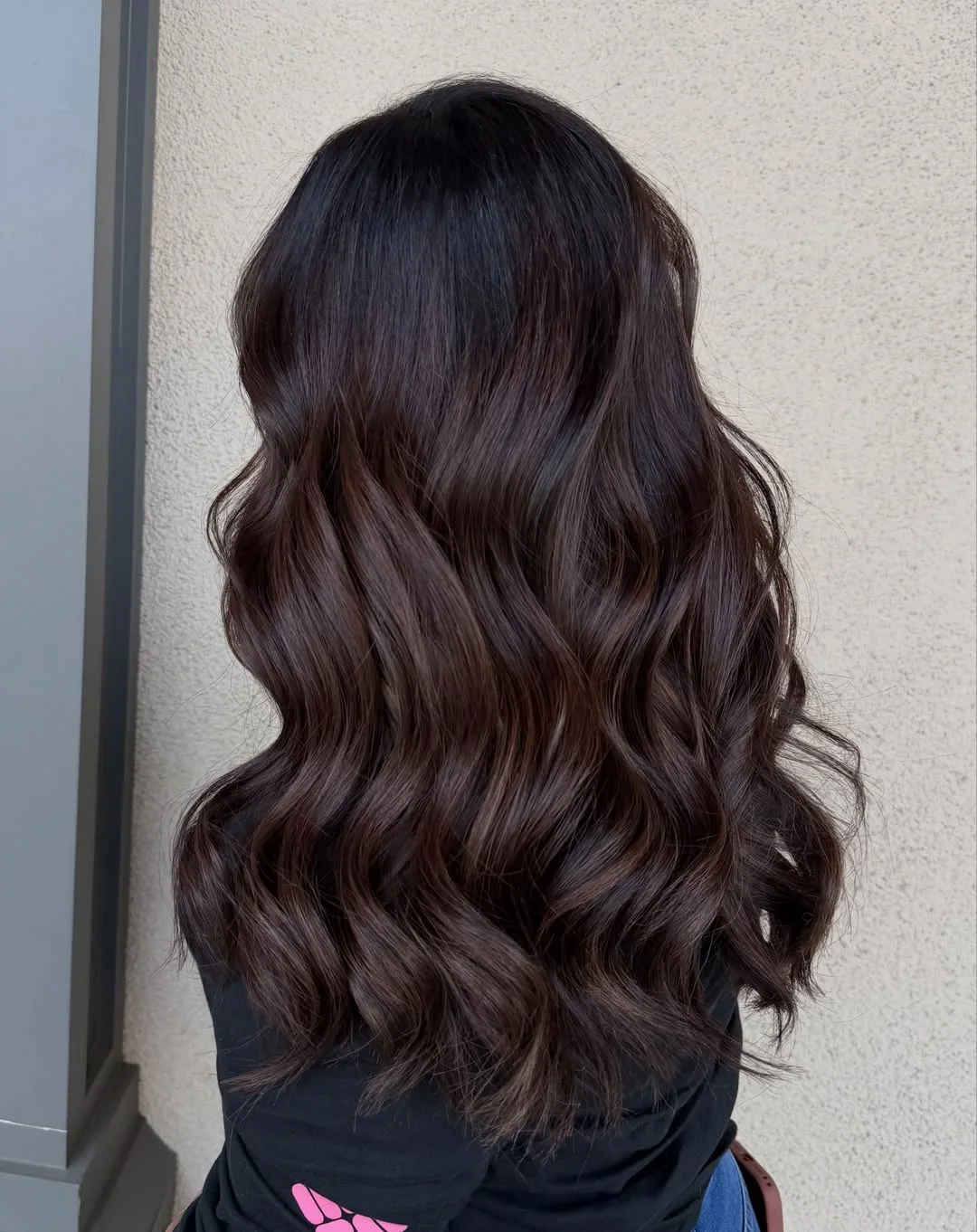 ashy summer mushroom brown hair color 2026 + Deep Mushroom Brunette with Glossy Summer Waves