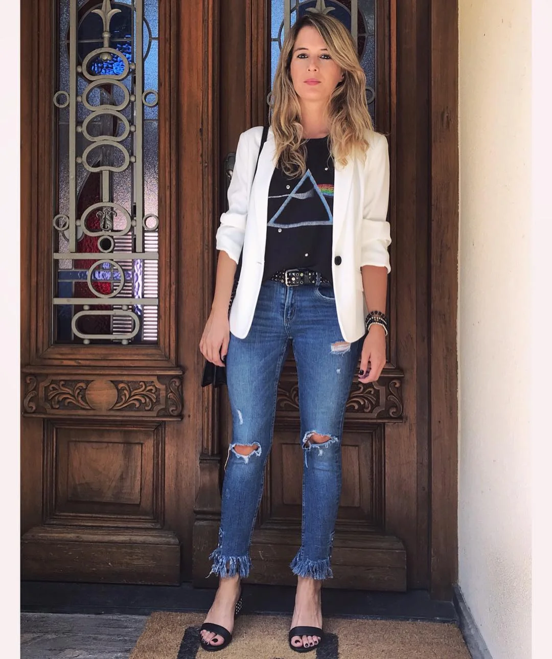 casual summer blazer outfits 2026 White Blazer With Graphic Tee And Distressed Denim