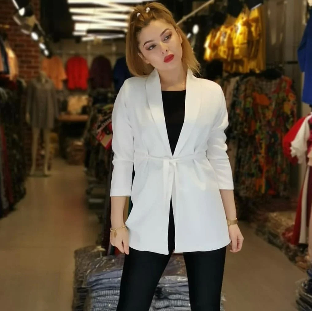 casual summer blazer outfits 2026 White Belted Blazer With A Black Base