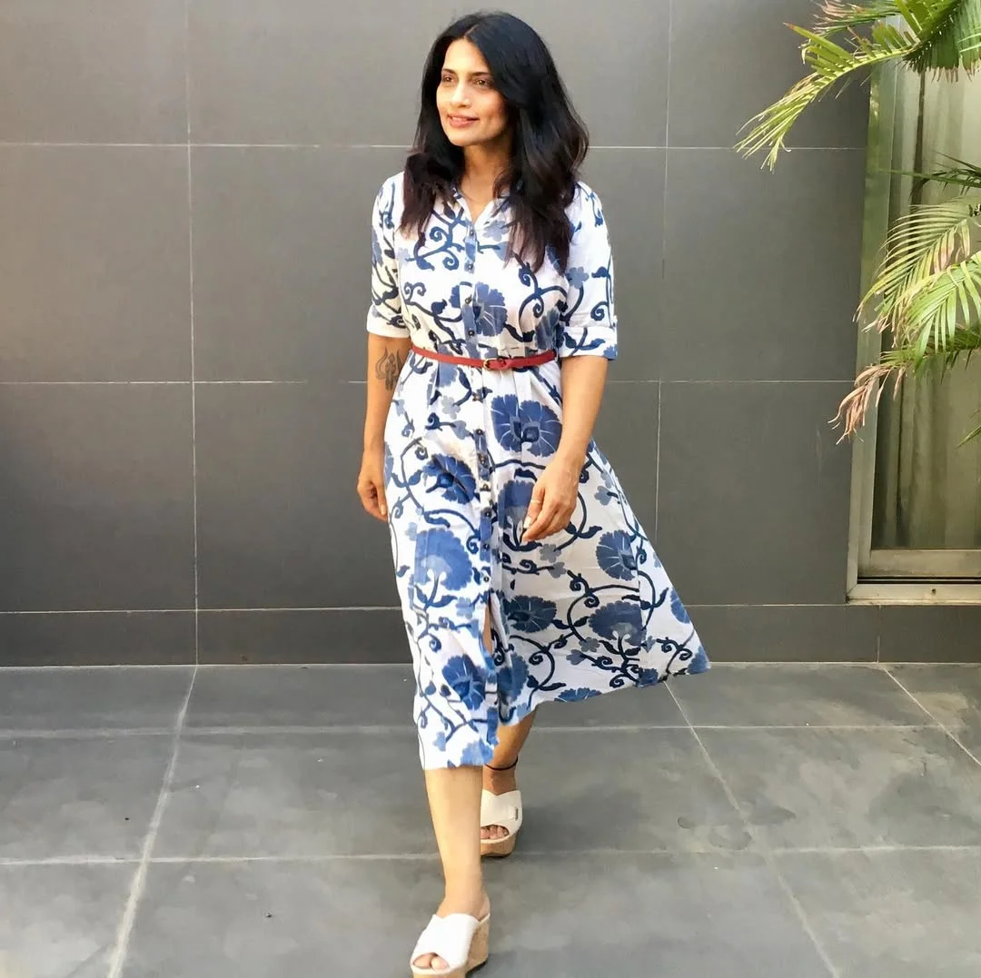 comfy breathable summer outfits 2026 Blue Floral Shirt Dress With an Easy Summer Waist