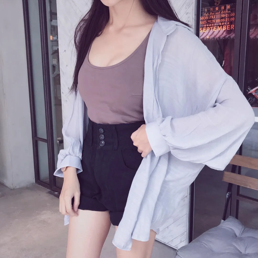 cute every day summer outfits 2026 Lightweight Shirts And Tailored Shorts For Hot Summer Days