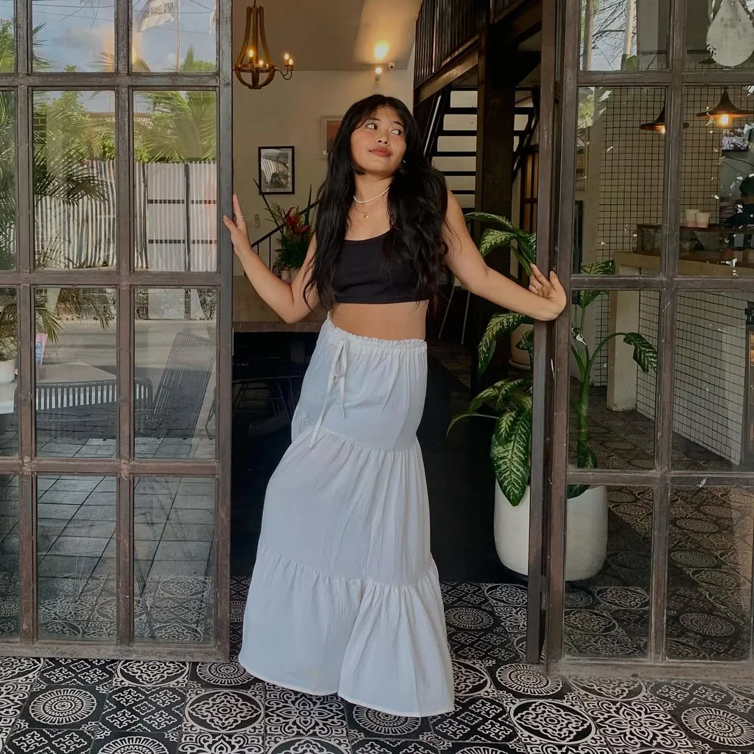 flowy summer skirt outfits 2026 White Tiered Maxi Skirts With Simple Black Crop Tops