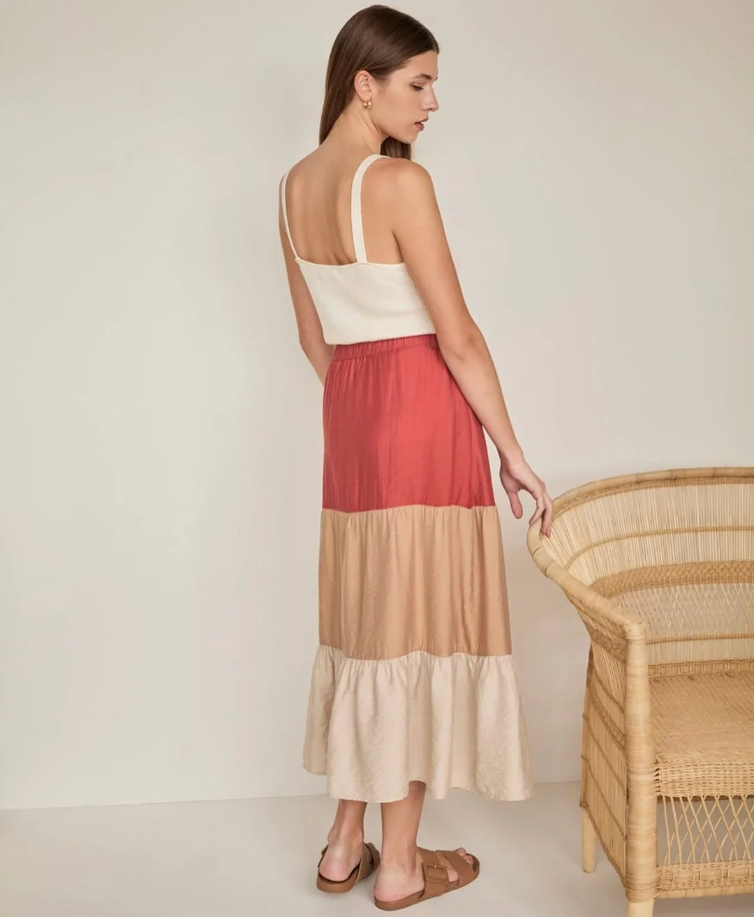 flowy summer skirt outfits 2026 Colorblock Midi Skirts That Brighten Up Summer Wardrobes
