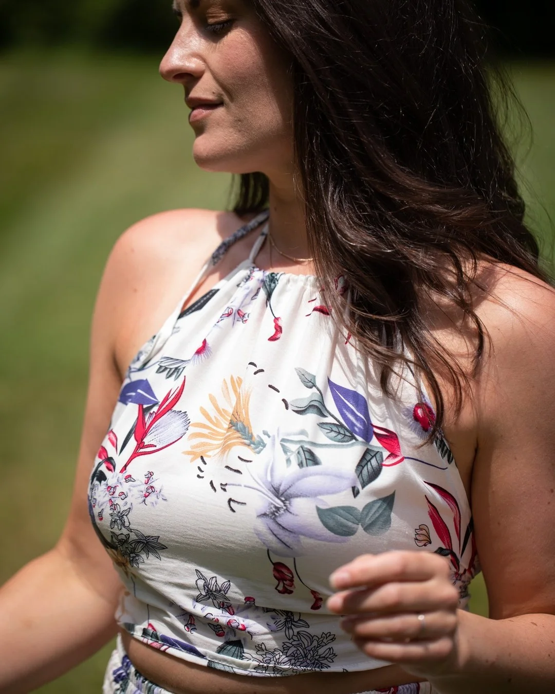 halter summer crop top outfits 2026 Floral Halter Crop Tops That Feel Romantic Without Trying Too Hard