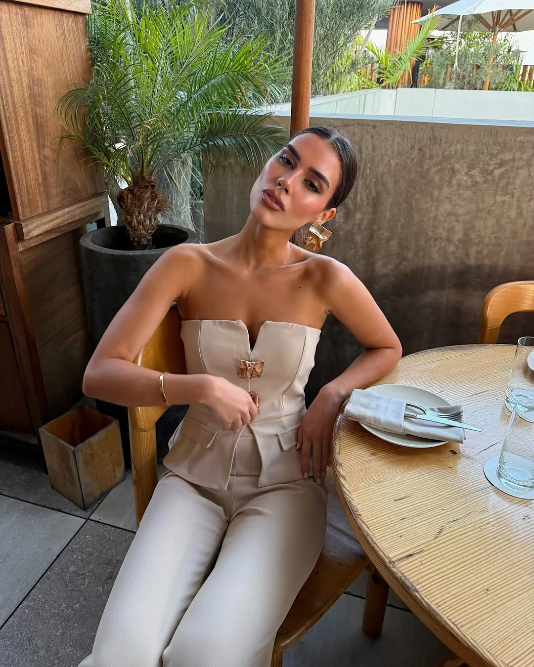 halter summer crop top outfits 2026 Dreamy Pastel Puff Sleeves That Feel Soft and Playful Again