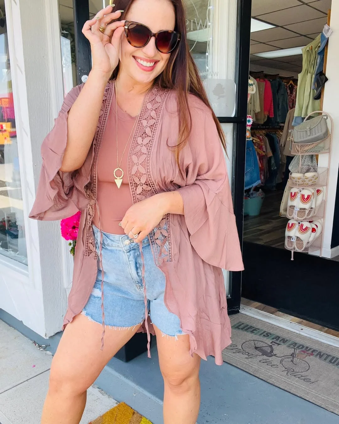 hot weather summer outfits 2026 Lightweight Kimonos And Denim Shorts For Effortless Layering