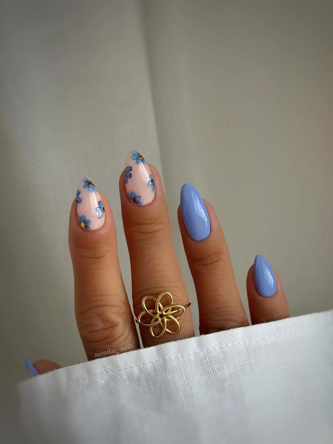 summer nails ideas june Periwinkle Daisy Nails That Feel Like the Softest June Afternoon