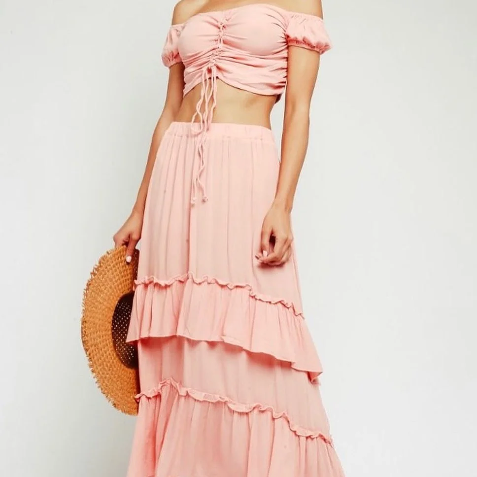 maxi skirt outfits summer 2026 Peach Ruffled Maxi Skirt Set For A Soft Summer Look