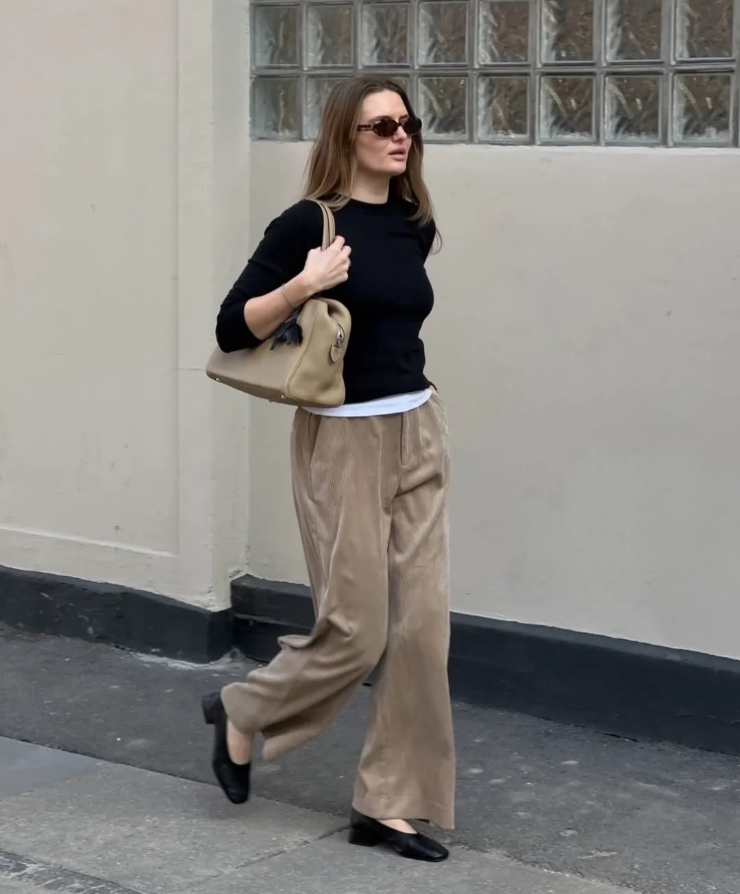 outfit inspo for women summer 2026 Relaxed Everyday Look With A Subtle Streetwear Feel