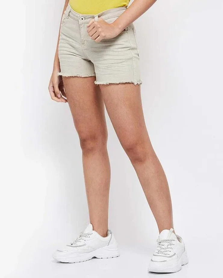 summer denim shorts 2026 Soft Sand Denim Shorts With A Bright Summer Pop