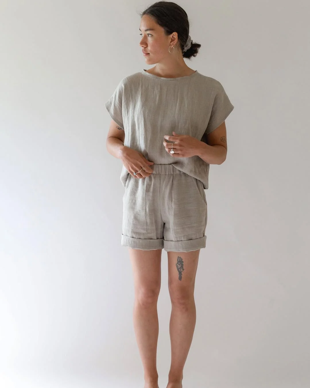 summer linen outfits 2026 Neutral Linen Shorts Set For Everyday Heat
