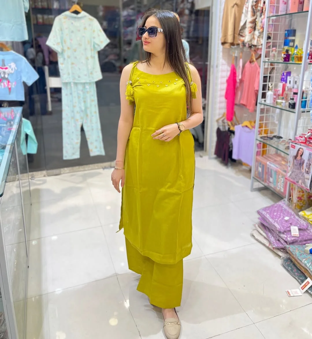 summer sleeveless dresses 2026 Chartreuse Sleeveless Kurta Set With Easy Elegance