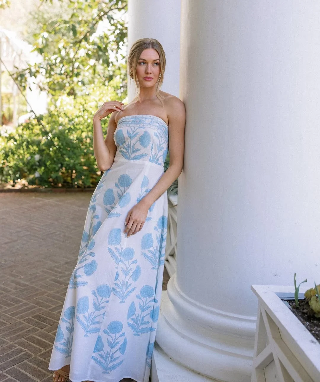 summer sundresses 2026 Blue And White Strapless Maxi For Heatwave Elegance