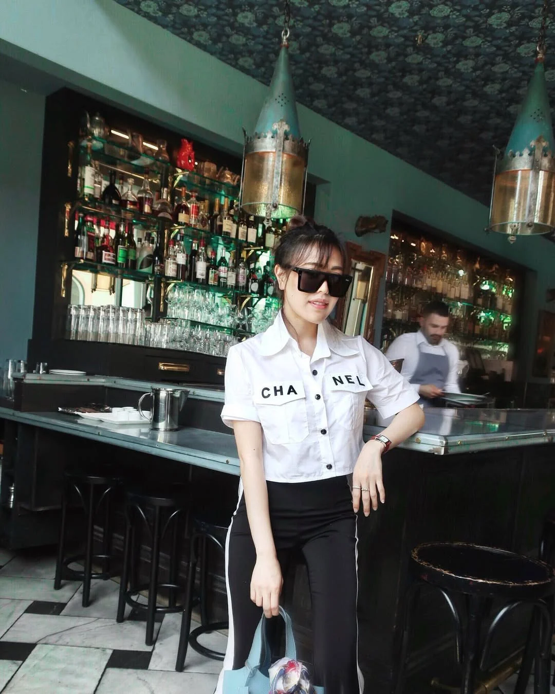 Sunday summer brunch outfits 2026 White Cropped Shirt And Black Trousers For A Sharp Brunch Moment