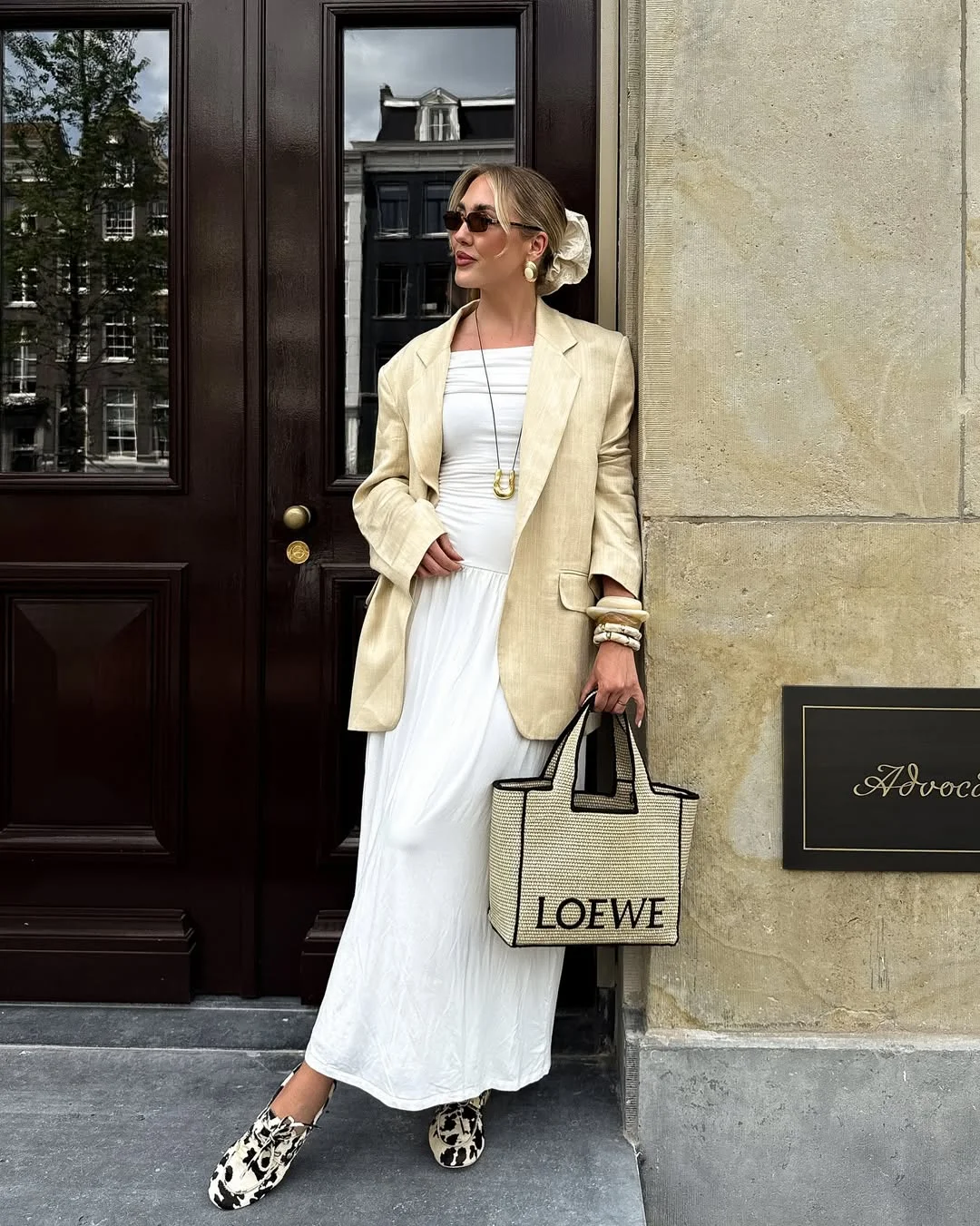 Sunday summer brunch outfits 2026 White Maxi Dress And Linen Blazer For Polished Brunch Plans