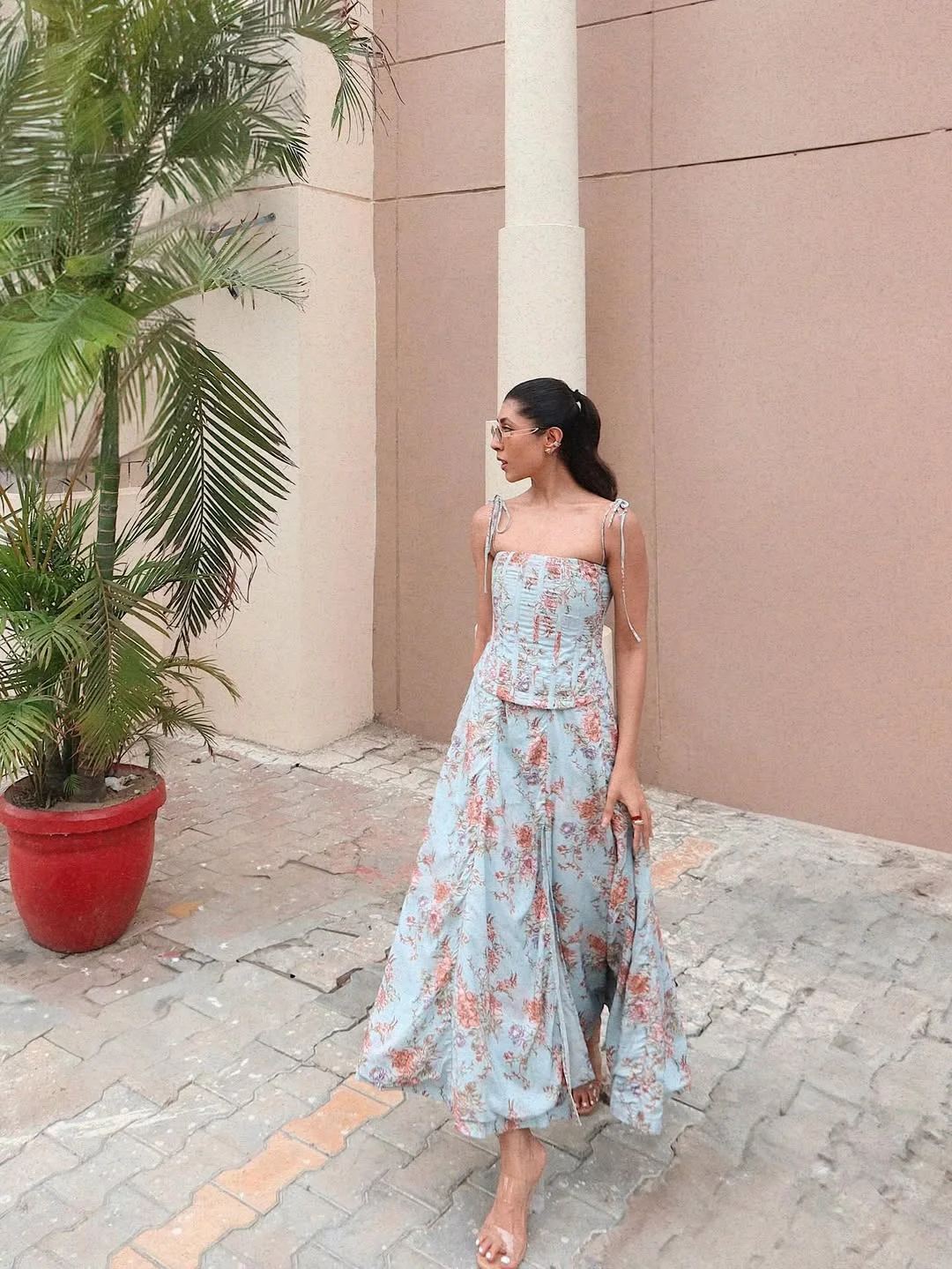 Sunday summer brunch outfits 2026 Soft Blue Floral Set With A Romantic Brunch Feeling