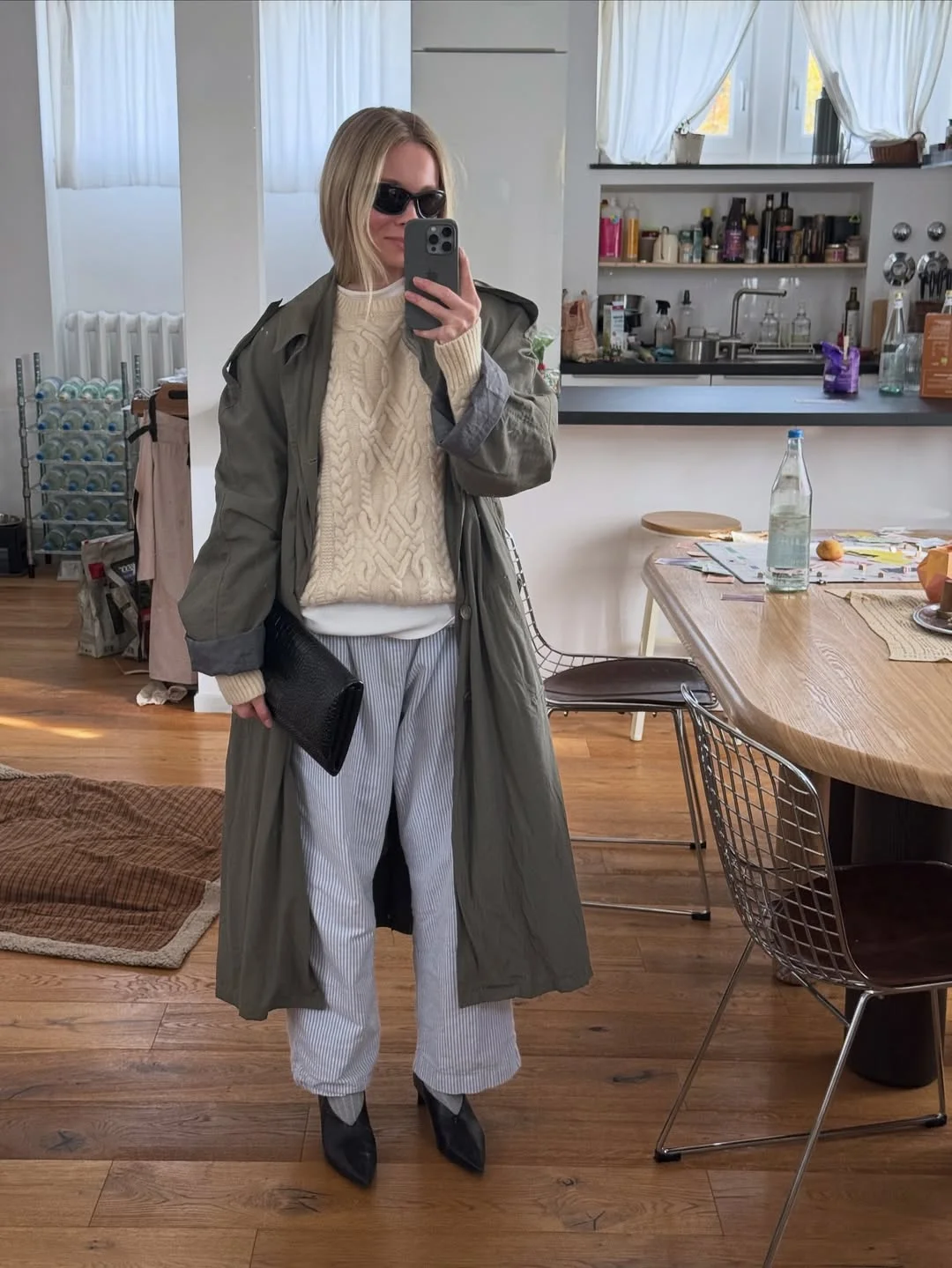 trendy midsize outfits summer 2026 Relaxed Trench Coats And Soft Knit Layers For Cool Summer Days