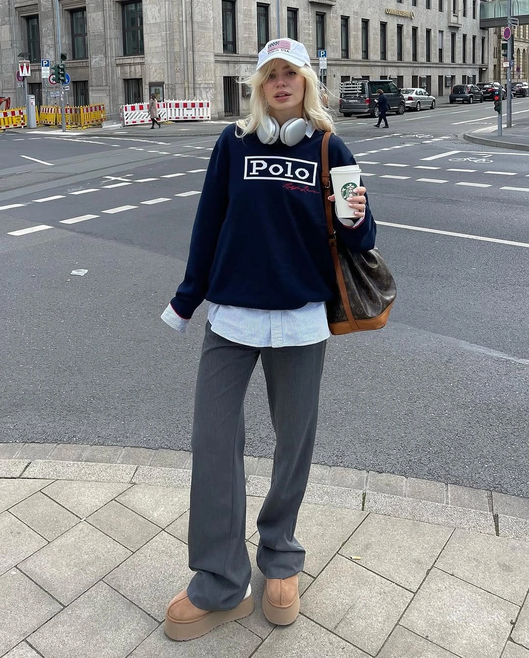 comfy fall outfits 2026 The Polished Sweatshirt Formula for Campus and Coffee Runs