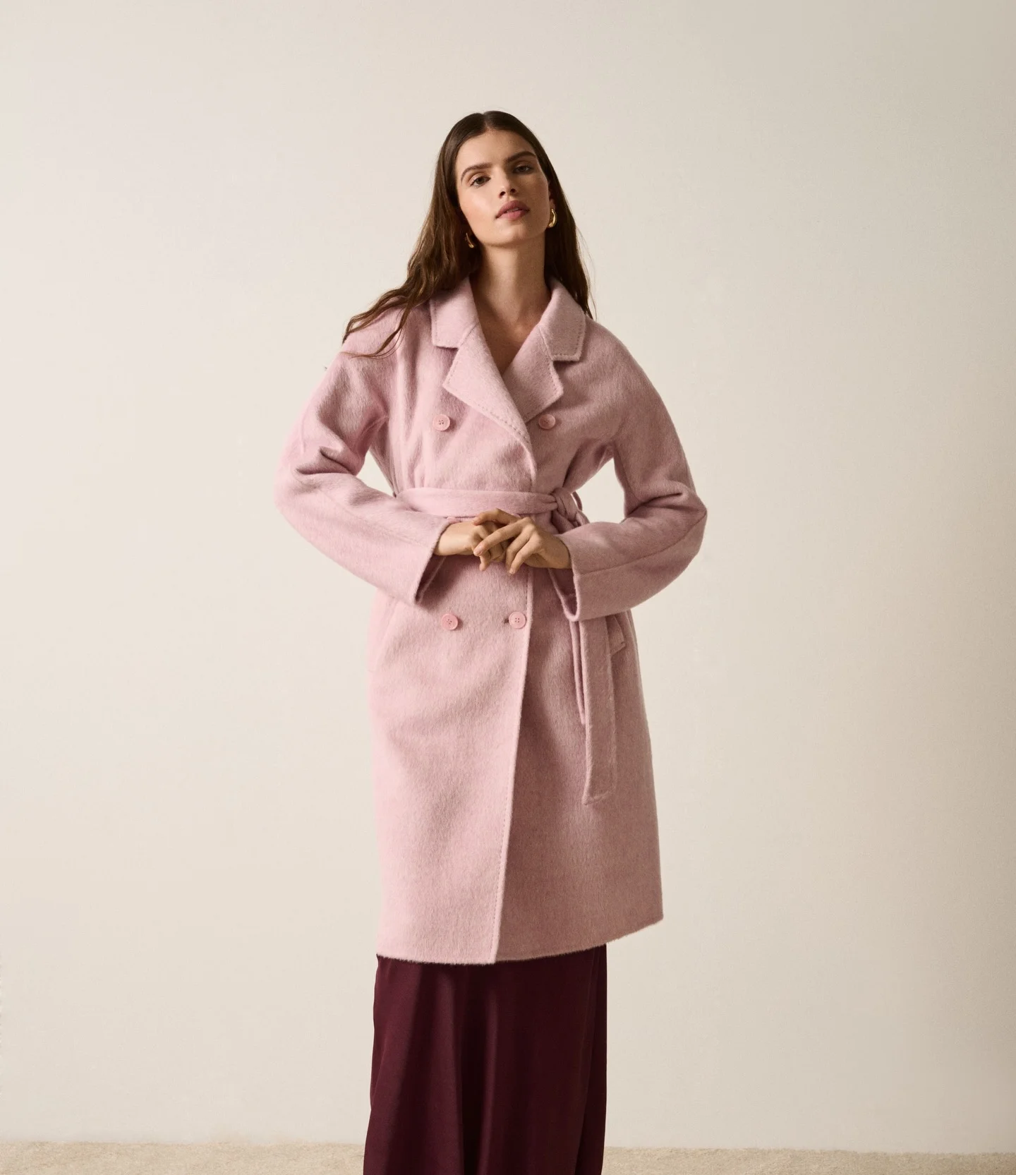 cozy & chic autumn outfits for women 2026 Rose Pink Tailoring for a Softer Take on Autumn Dressing