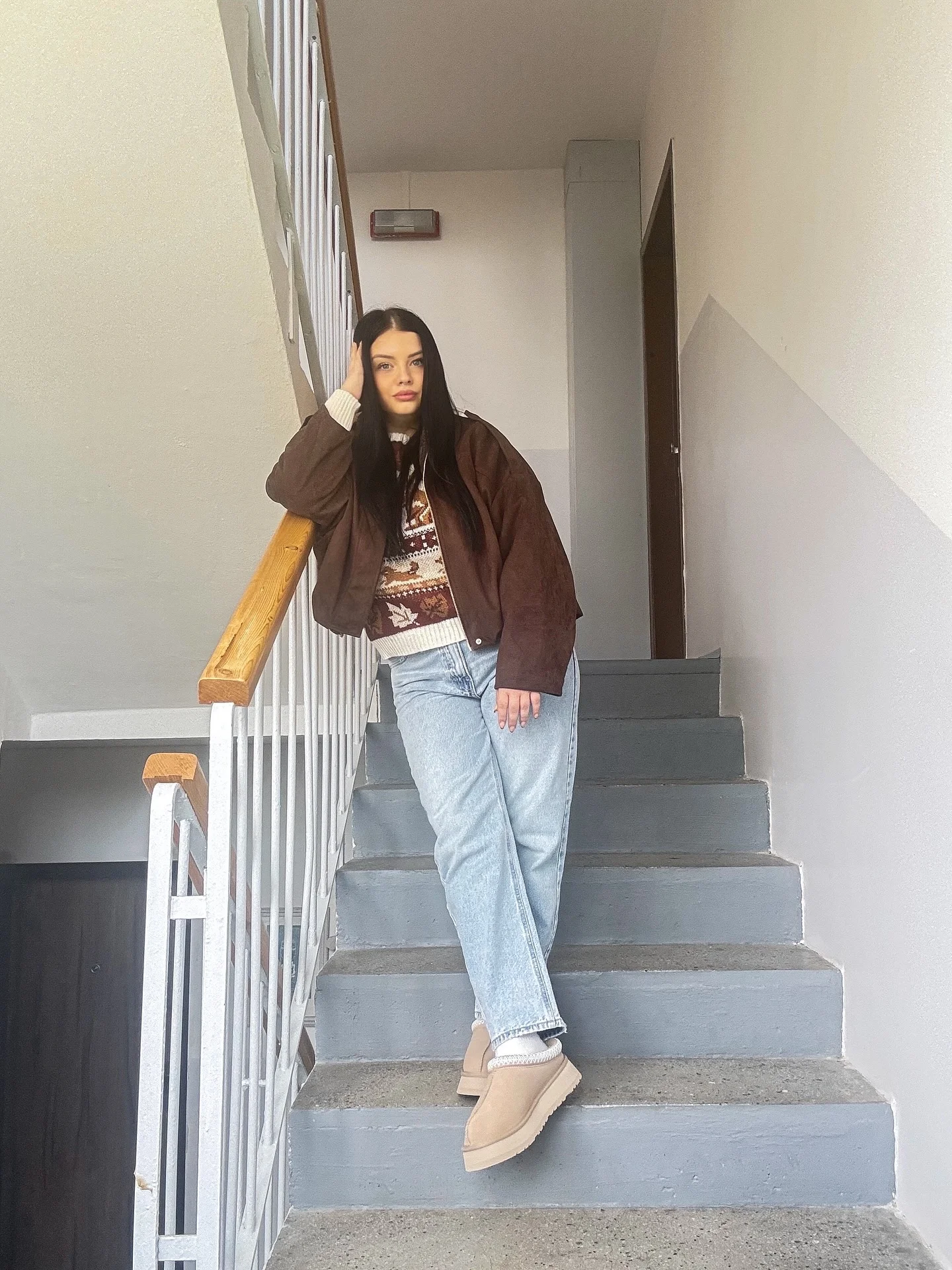cozy & chic autumn outfits for women 2026 Vintage Knitwear and Light Denim for a Relaxed Autumn Weekend