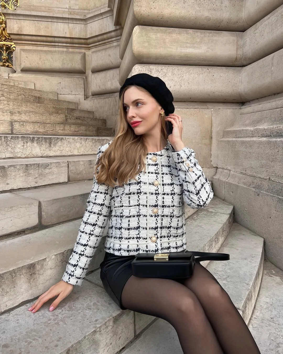 Early fall outfits ideas 2026 Tweed Jacket With Beret And Sheer Tights