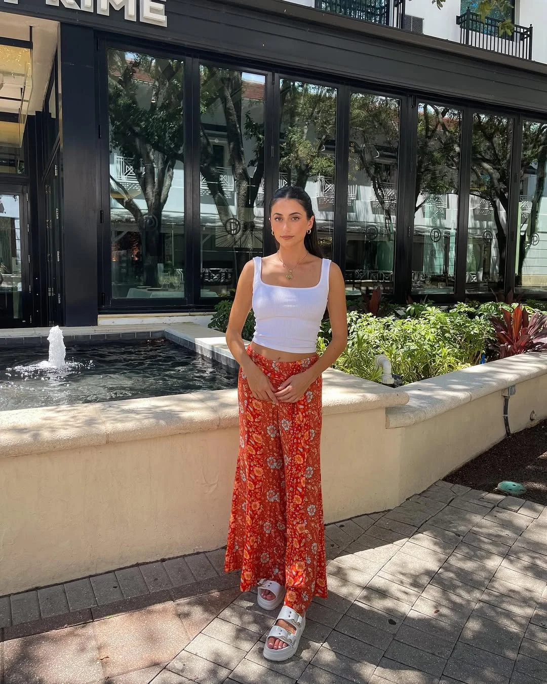 Early fall outfits ideas 2026 White Tank With Red Floral Wide-Leg Pants