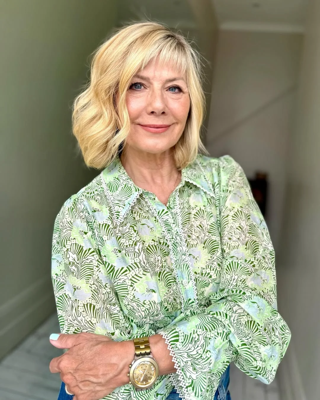 fall fashion for women over 40 A Fresh Green Print for Transitional Fall Style