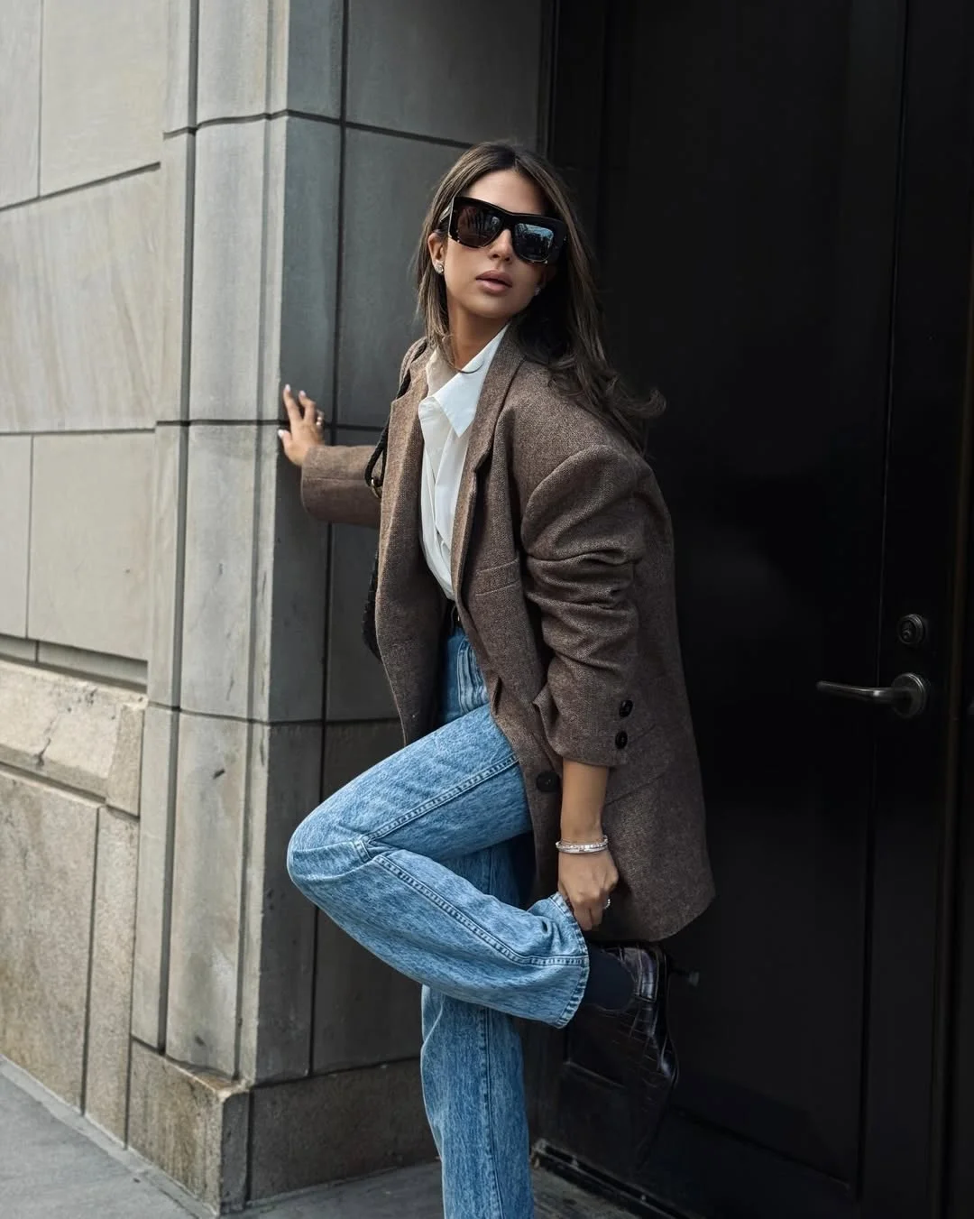 nyc fall outfits street style casual 2026 + Oversized Blazer, Blue Jeans, And Big Sunglasses