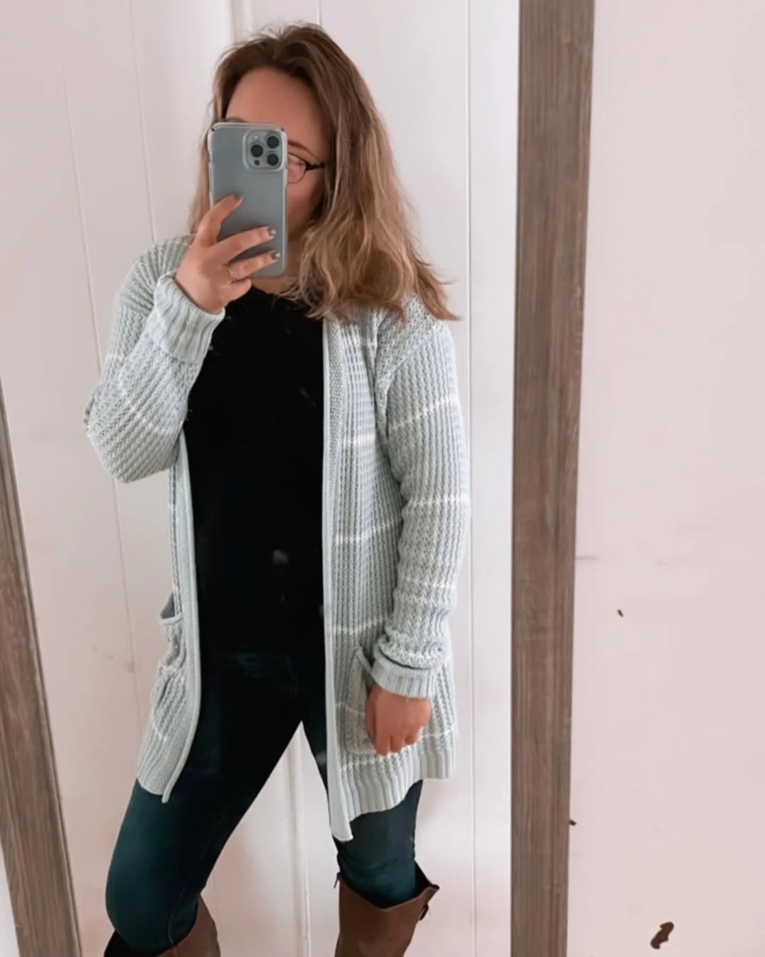 fall outfits for college students casual 2026 Long Cardigan And Dark Denim For Cozy Everyday Classes