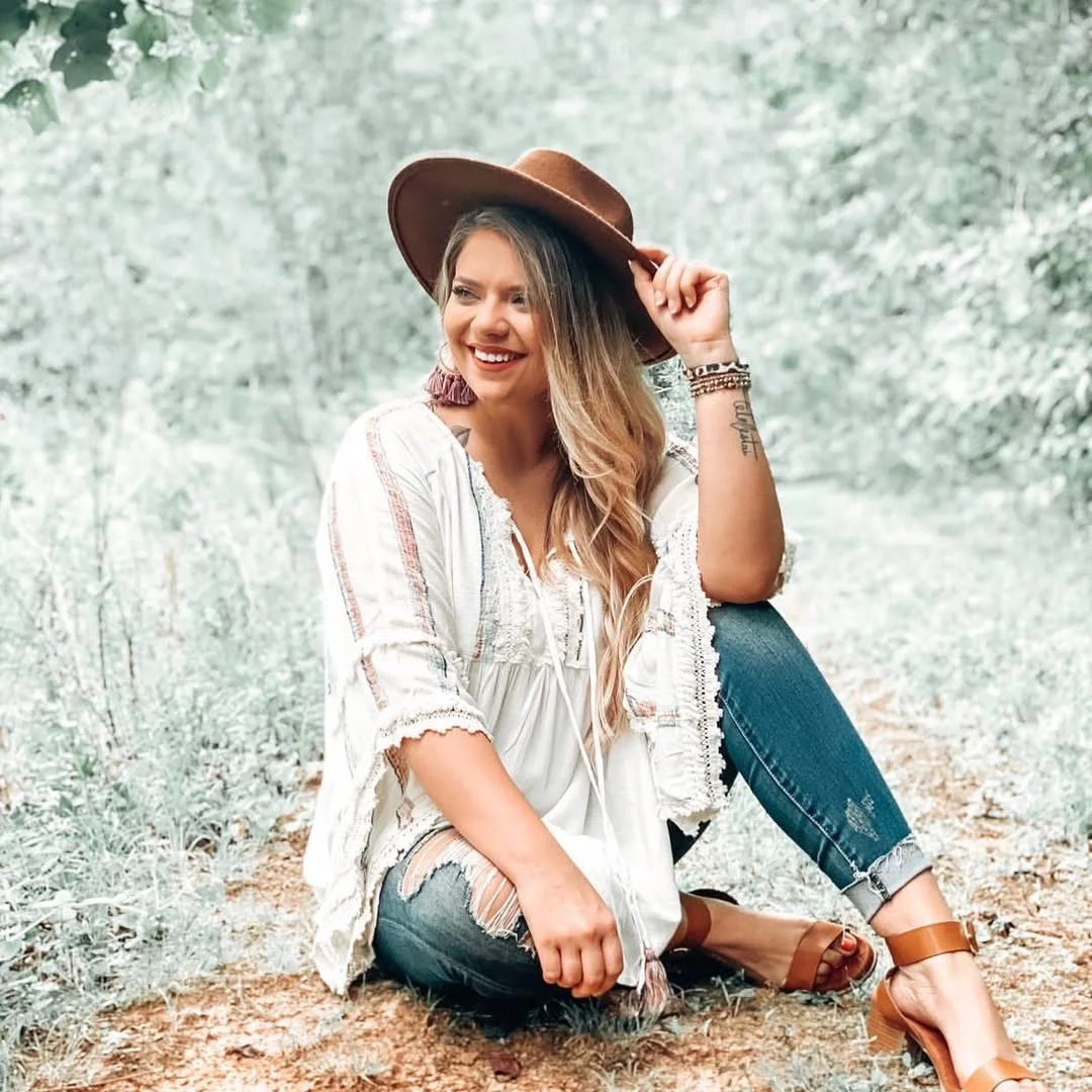 fall outfits for college students casual 2026 Boho Blouse And Distressed Jeans For Relaxed Fall Weekends