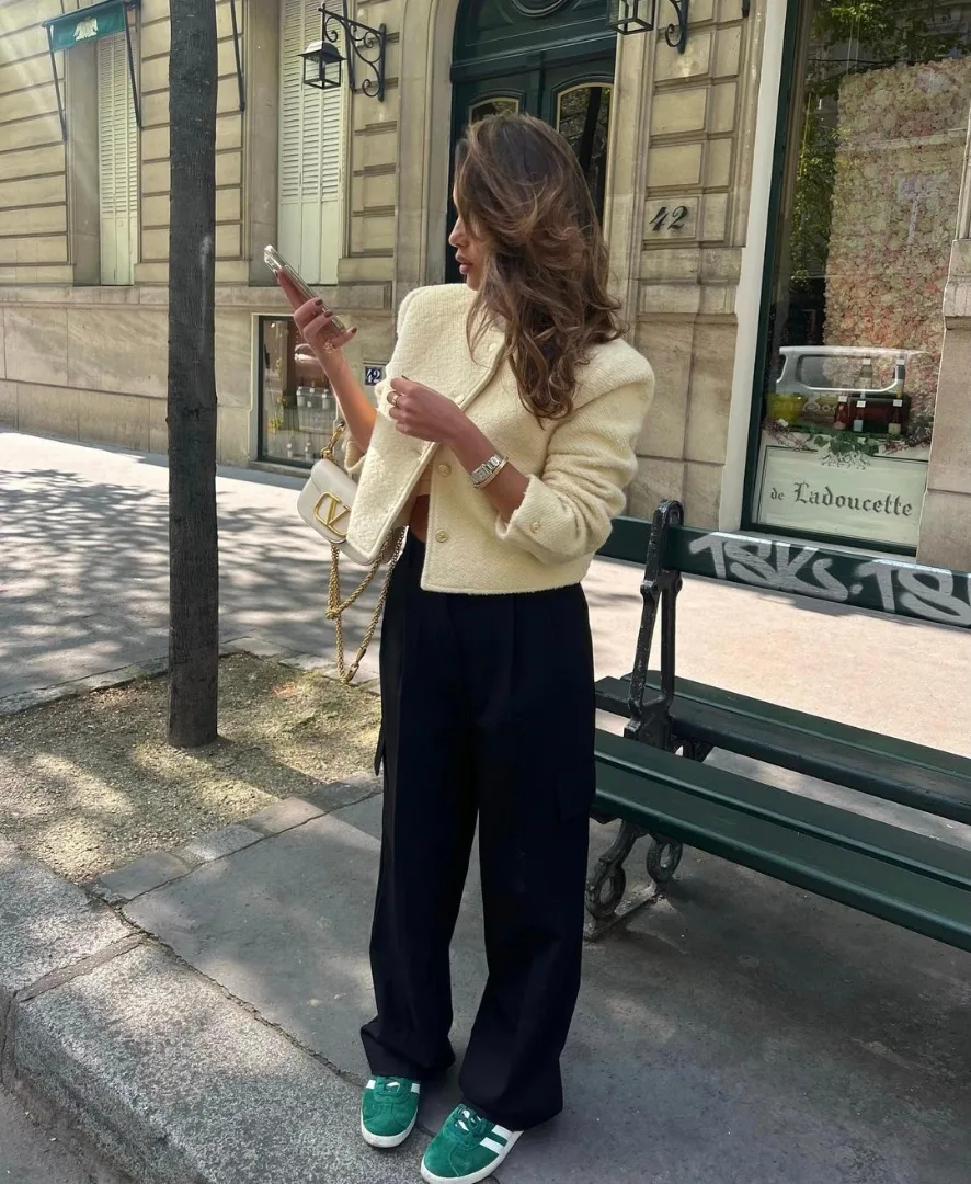 Fall outfits ideas 2026 Cream Jacket and Wide-Leg Trousers for Chic City Days