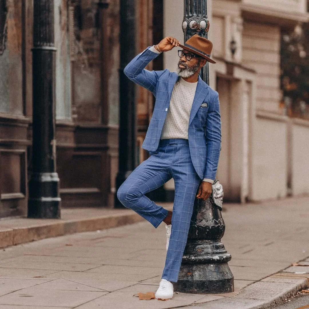 Fall outfits ideas for men 2026 Blue Checked Suit With Sneakers and a Brown Hat
