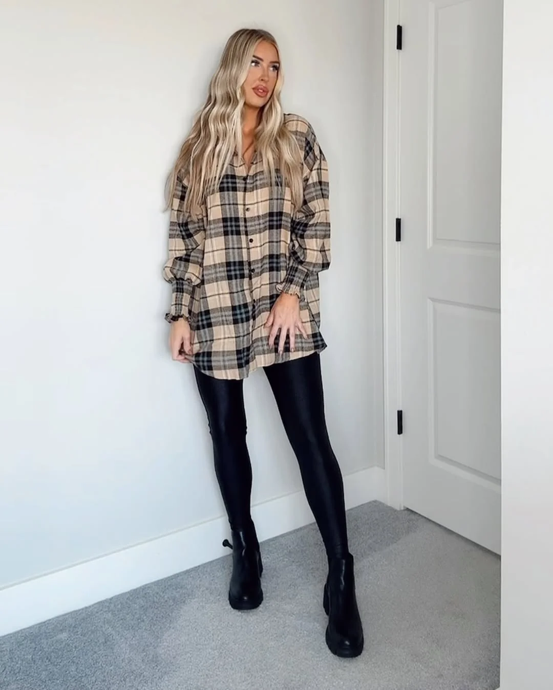 fall outfits with leggings and boots 2026 + Oversized Plaid Shirt and Chunky Black Boots