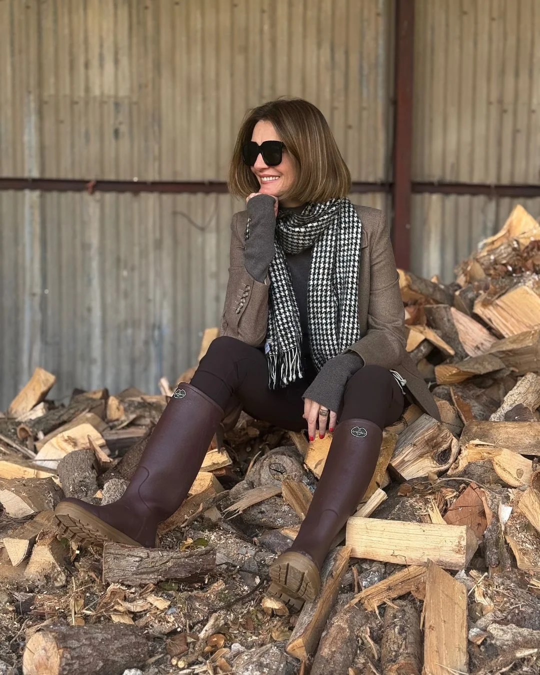 fall outfits with leggings and boots 2026 + Chocolate Rain Boots With Tailored Autumn Layers