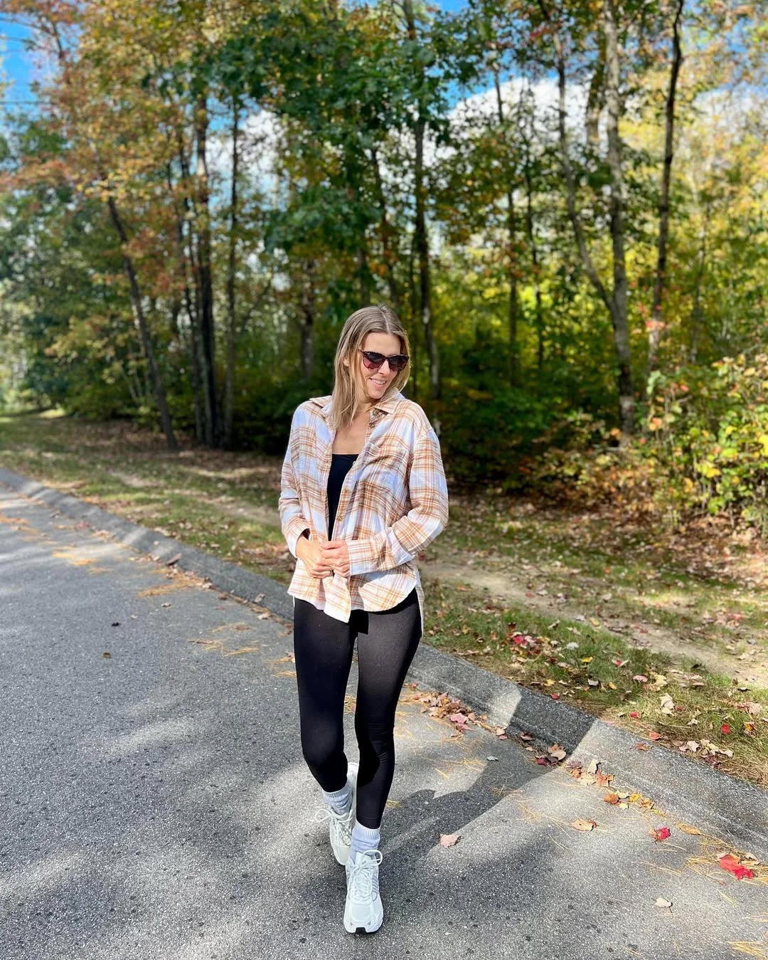fall outfits with leggings and sneakers 2026 Plaid Shirt Jacket With Black Leggings And White Sneakers