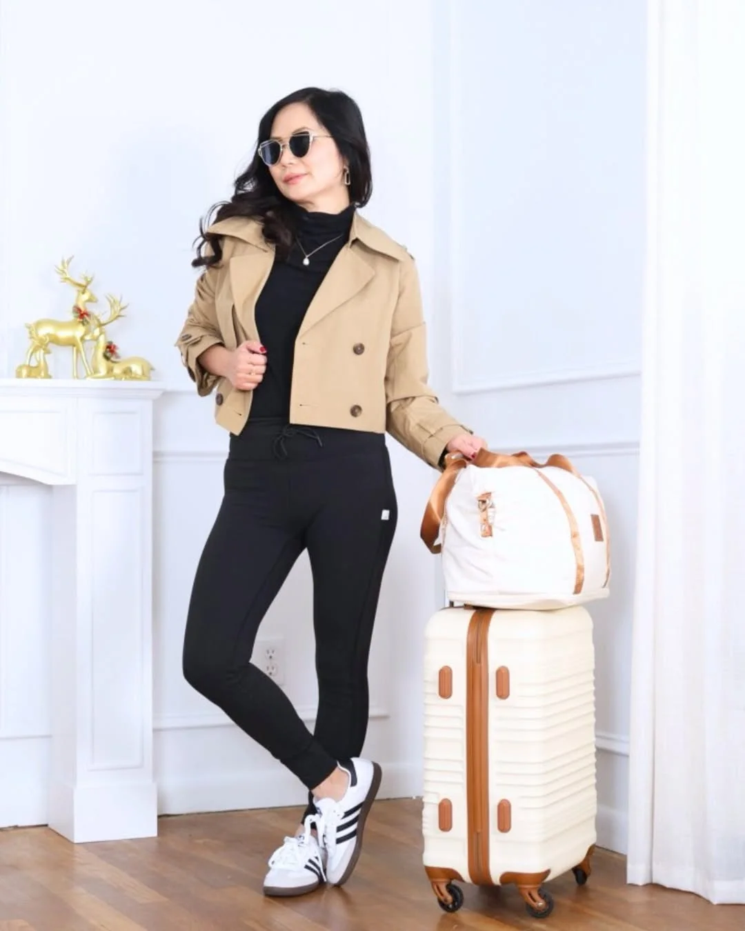 fall outfits with leggings and sneakers 2026 Cropped Trench Jacket With Black Leggings For Travel Days