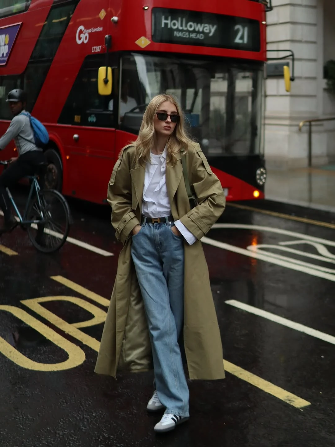 fall outfits with sneakers and jeans 2026 + Classic Trench Coat With Light-Wash Wide-Leg Jeans