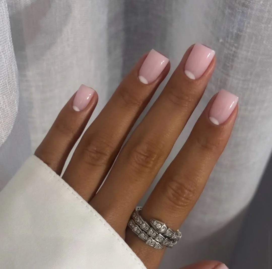 June manicure ideas 2026 Soft Pink Square Nails with Mini White Arches
