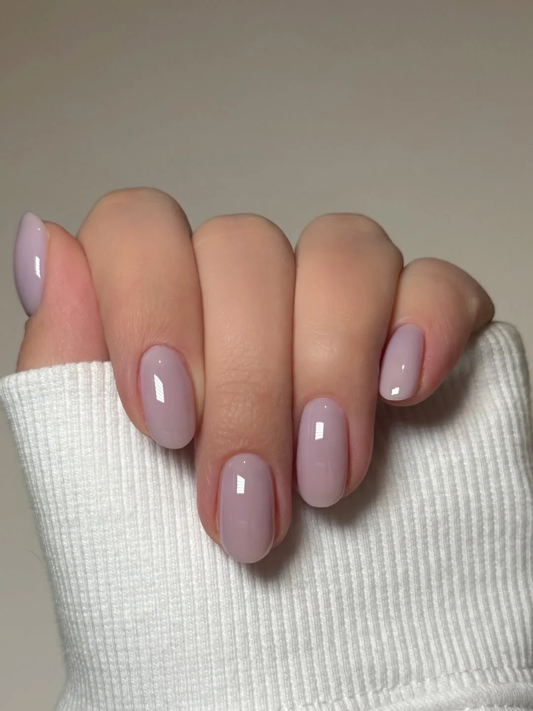 June manicure ideas 2026 Milky Lavender Oval Nails