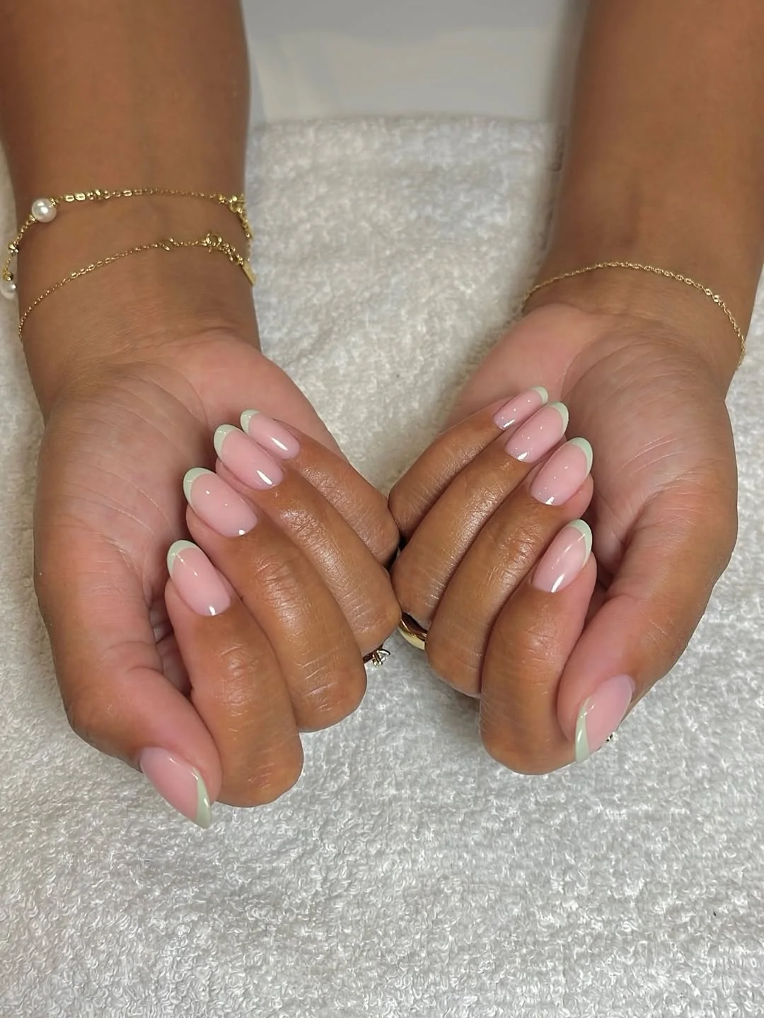 June manicure ideas 2026 Pistachio French Tips with a Pink Base