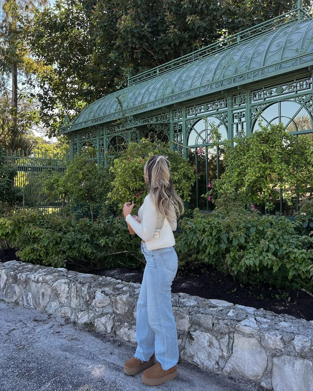 simpl fall outfits 2026 White Knit and Light-Wash Jeans With Platform Boots