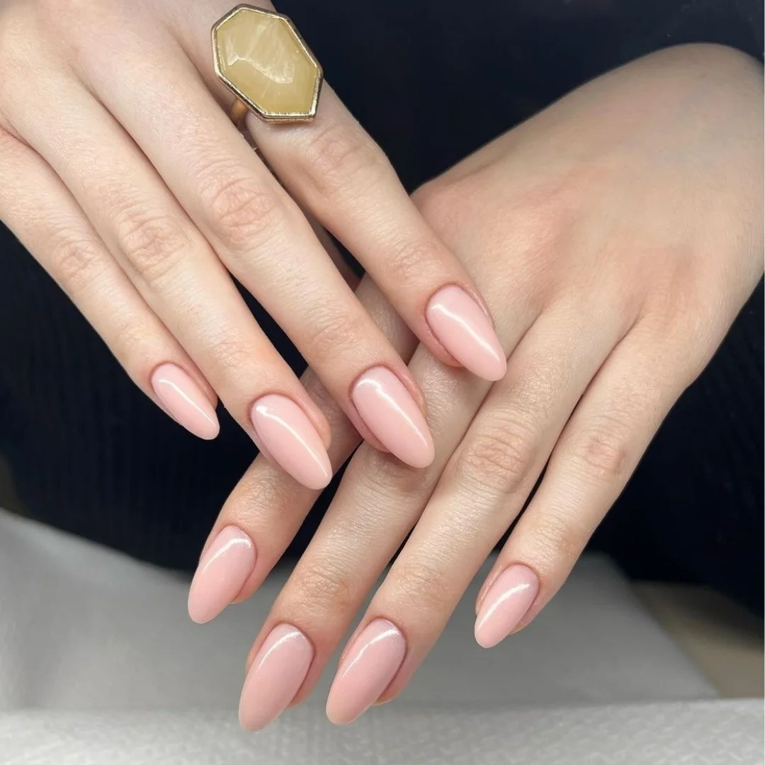 summer oval nails 2026 Peachy Pink Oval Nails With a Smooth Salon Shine