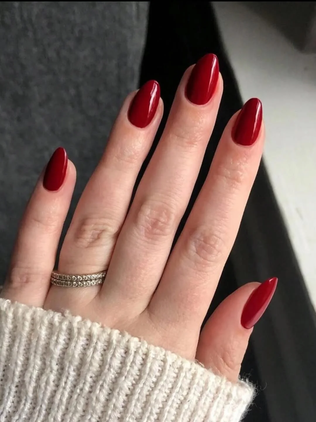 summer oval nails 2026 Deep Red Oval Nails With Classic Gloss
