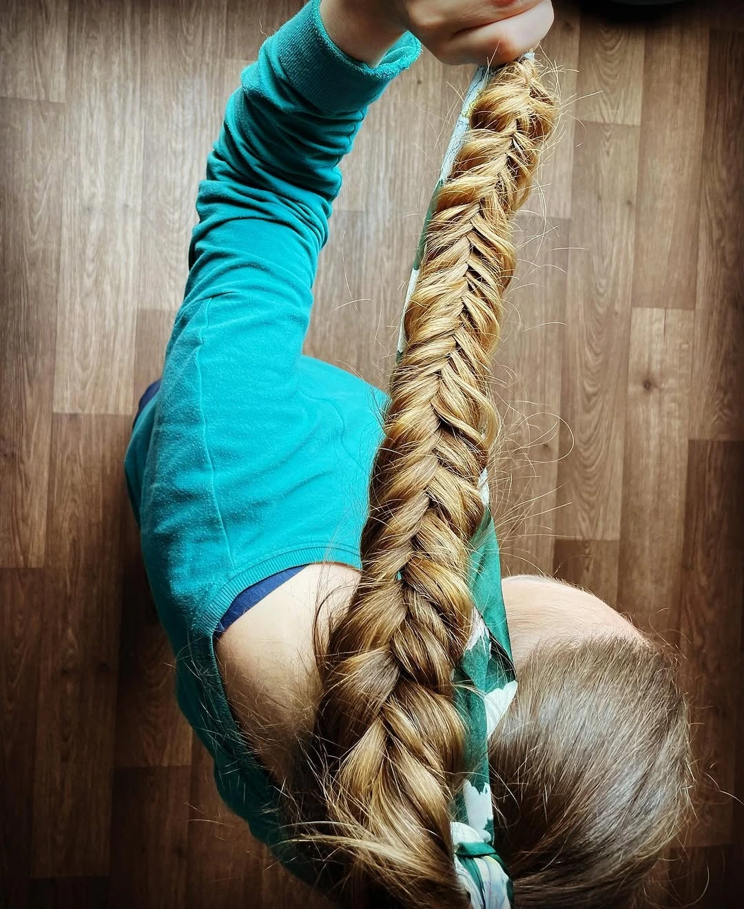 august hairstyles and color ideas 2026 + An Oversized Loose Braid for a Long Summer Day
