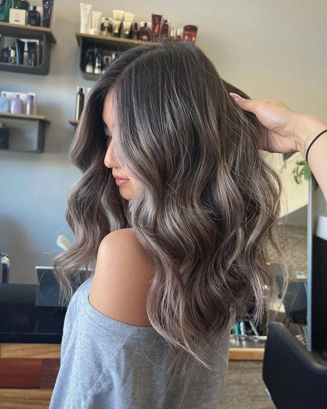 babylights hair ideas Ash Brown Waves With Cool Babylights
