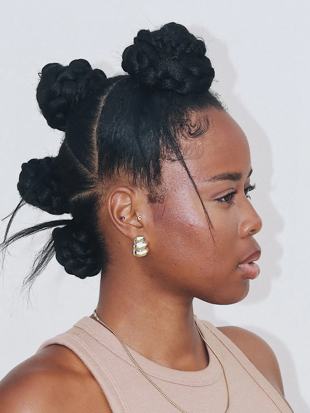 bantu knots hairstyles Oversized Natural Knots With a Side Tendril