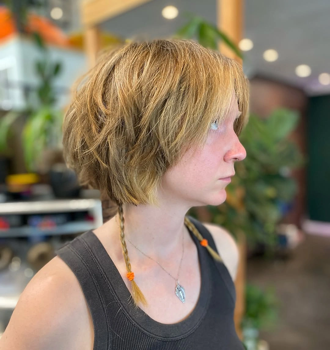choppy medium layered hair Short Blonde Choppy Bob With Side Detail