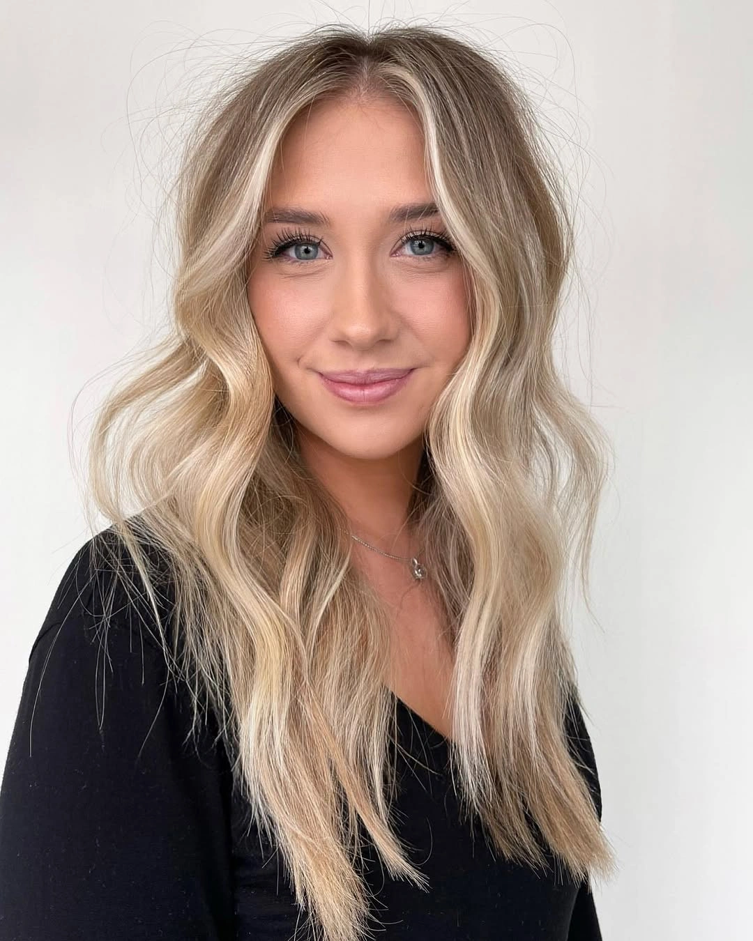 dirty blonde hair color Creamy Face Frame With Soft Beach Waves