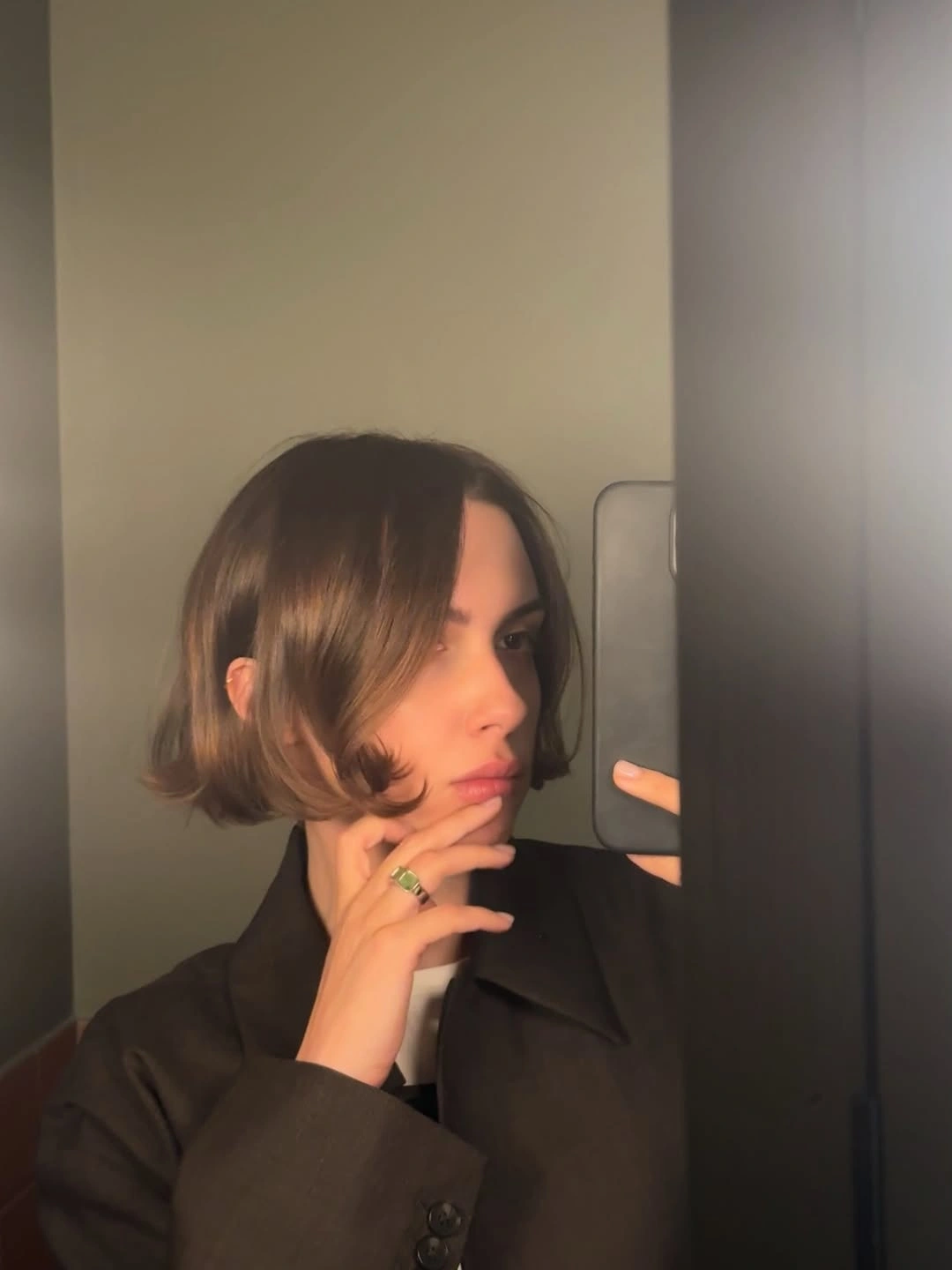 fall bob haircut ideas 2026 Chocolate Bob With Retro Curved Ends